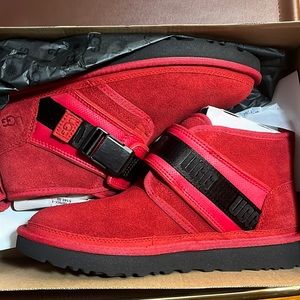 UGG Neumel Boot: Snapback